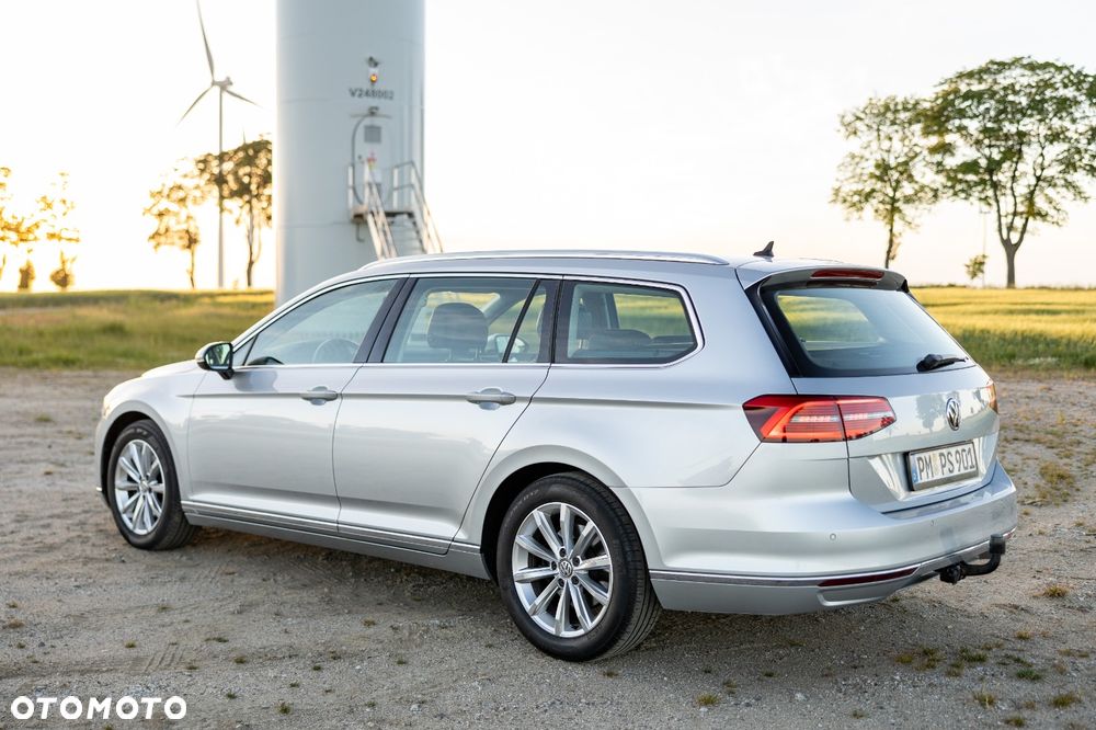 Volkswagen Passat 2.0 TDI (BlueMotion Technology) DSG Highline - 4