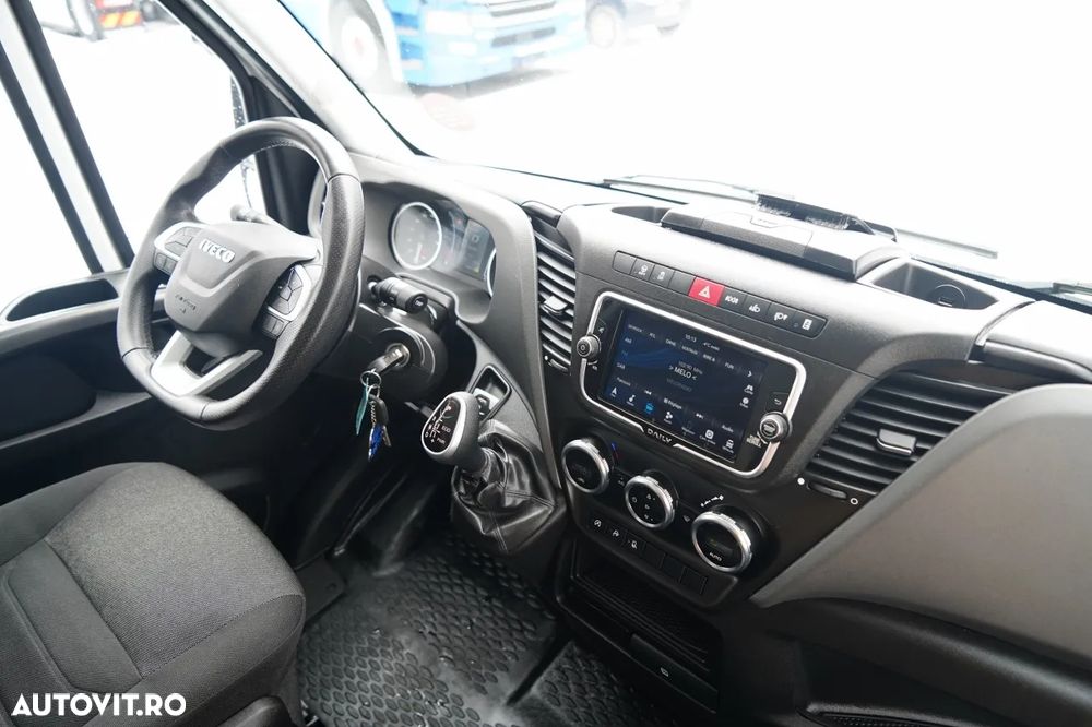 Iveco DAILY 35-140 / TIN / PANEL / HI-MATIC - 28