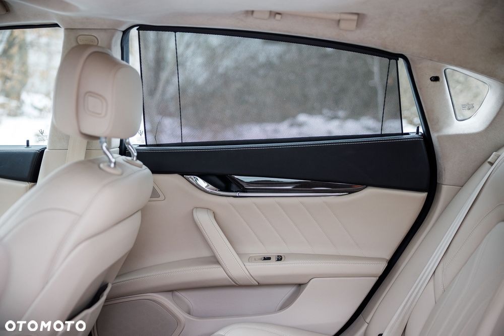 Maserati Quattroporte GranLusso S - 32