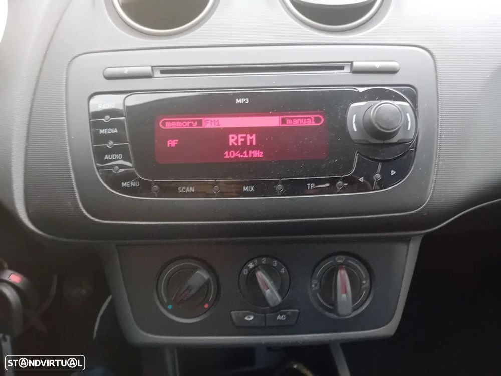 SEAT Ibiza ST 1.2 TDI Style DPF - 10