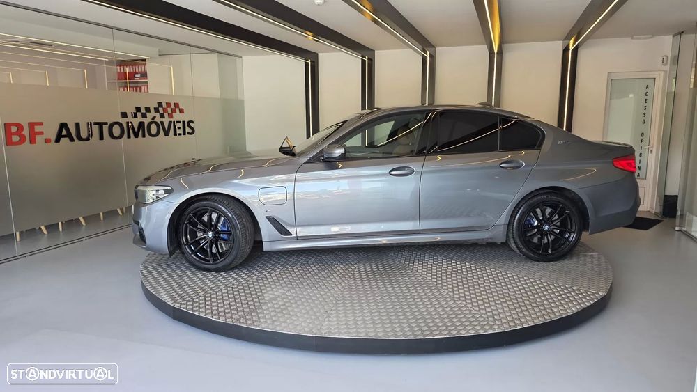 BMW 530 e iPerformance Pack M - 16