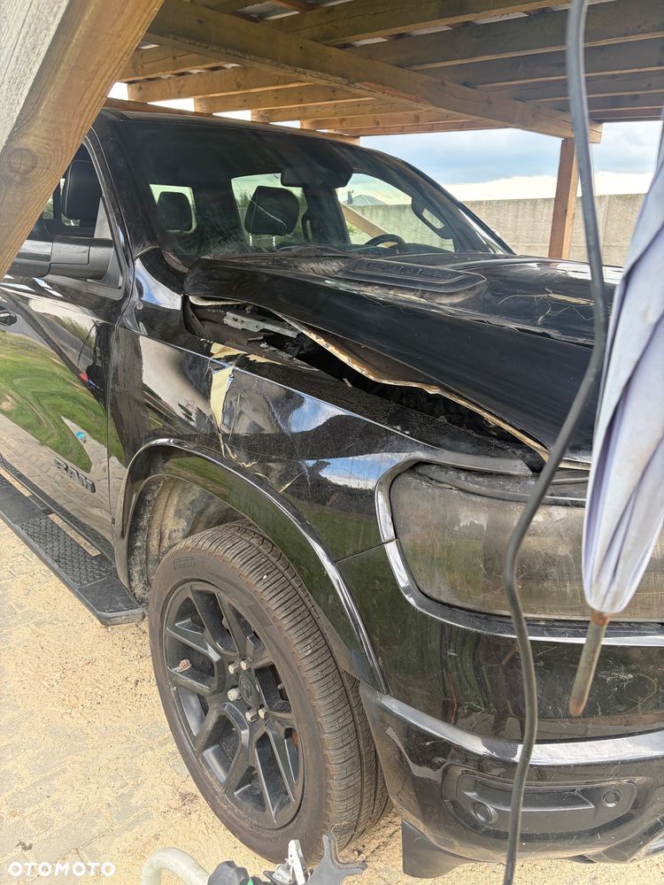 RAM 1500 5.7 Crew Cab Laramie - 16