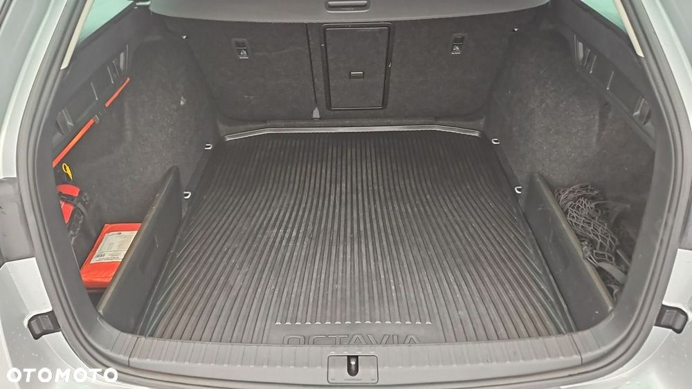 Skoda Octavia 1.5 TSI ACT Style - 22