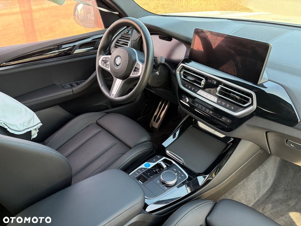 BMW iX3 80kWh Impressive - 14
