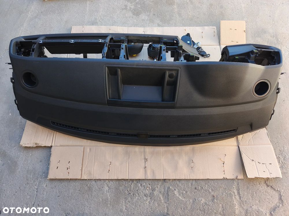 DESKA ROZDZIELCZA KONSOLA AIRBAG VOLKSWAGEN TRANSPORTER T6 - 6