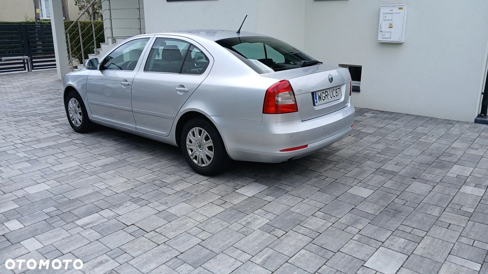 Skoda Octavia 1.6 TDI Ambiente - 6