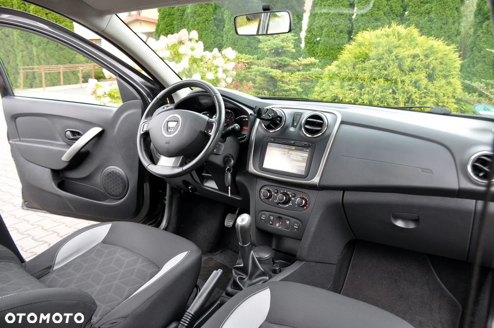 Dacia Sandero Stepway TCe 90 Prestige - 25