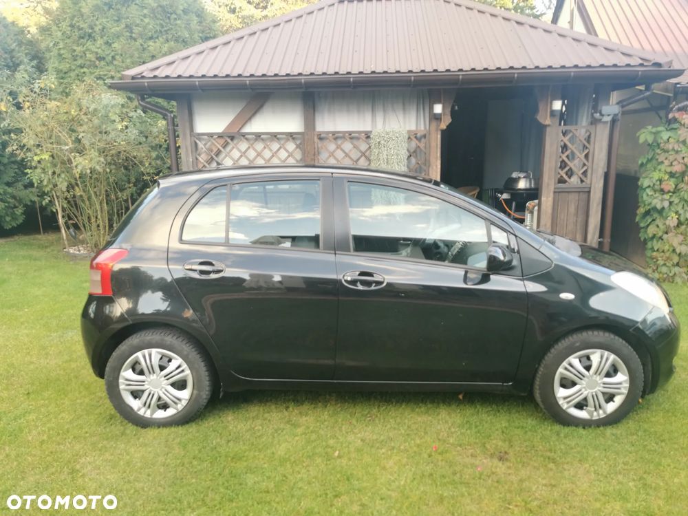 Toyota Yaris - 15