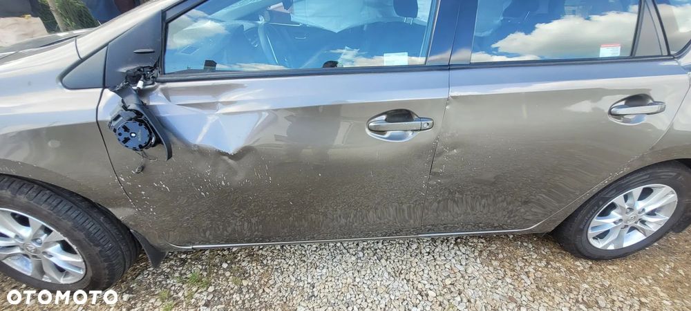 Toyota Auris 1.33 VVT-i Life - 14