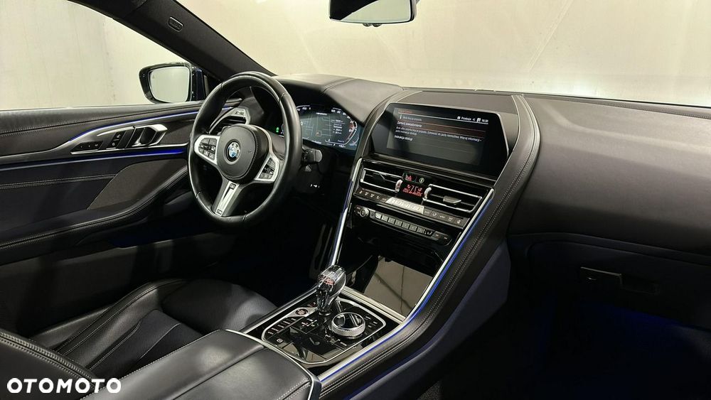 BMW Seria 8 - 15
