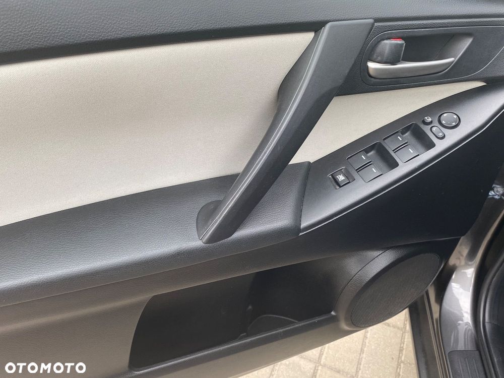 Mazda 3 1.6 Exclusive EU5 - 13