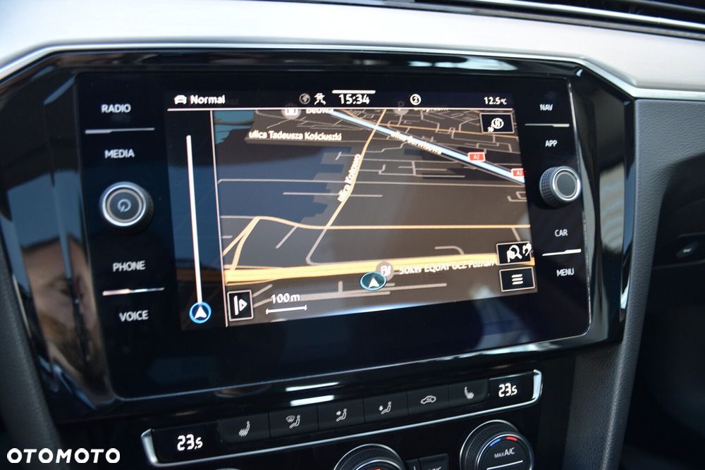 Volkswagen Passat 2.0 TDI Bi-Turbo BMT 4Mot Highline DSG - 18