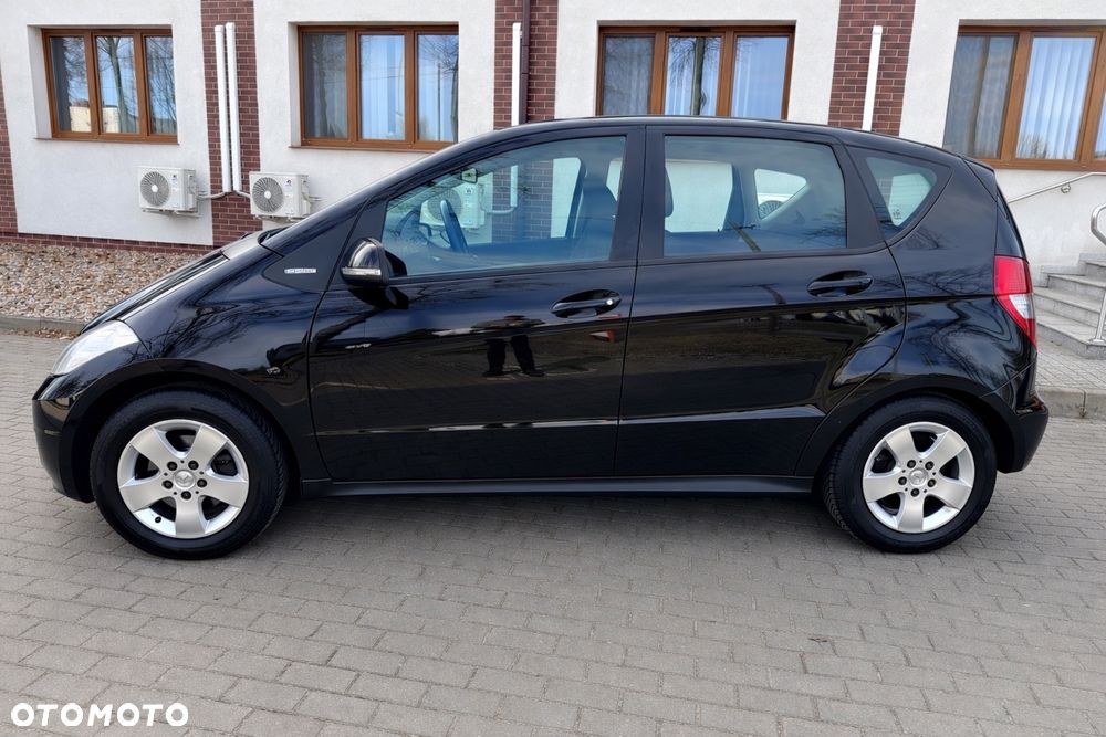 Mercedes-Benz Klasa A 170 BlueEFFICIENCY Elegance - 2