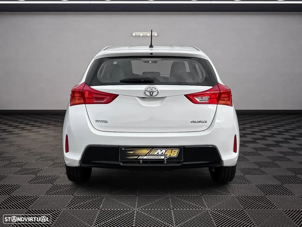 Toyota Auris 1.4 D-4D Comfort - 4