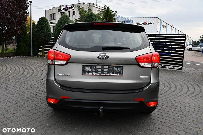 Kia Carens 1.6 GDI S 7os - 40