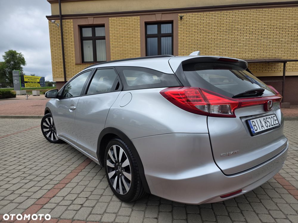 Honda Civic 1.6 i-DTEC Comfort Black Edition - 9