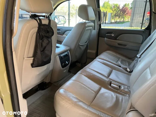 Chevrolet Suburban 5.3 LS 1500 4WD - 8