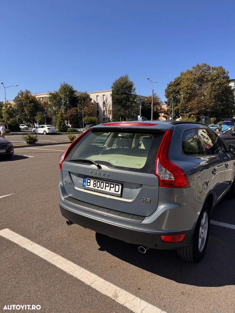 Volvo XC 60 2.4D AWD Base - 3