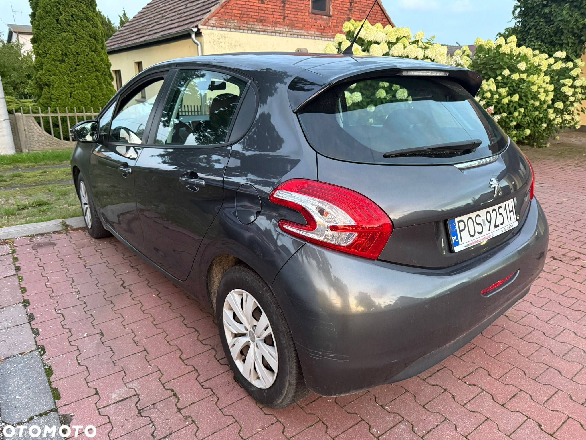 Peugeot 208 1.6 e-HDi Active STT - 5