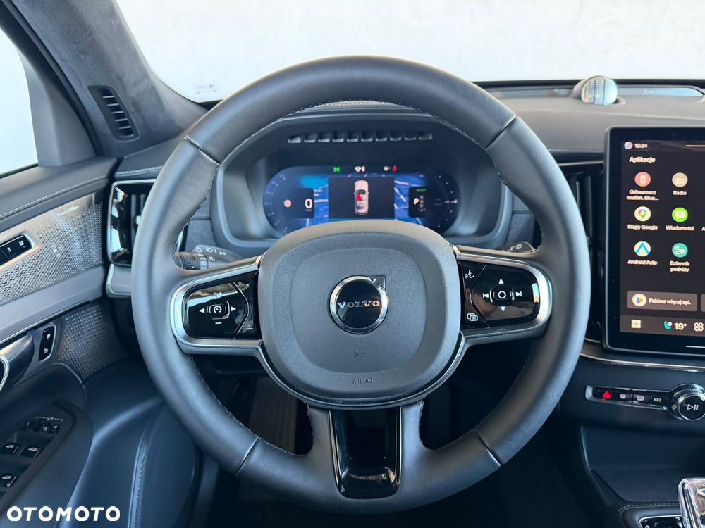 Volvo XC 90 T8 AWD Plug-In Hybrid Ultra Black Edition 7os - 15