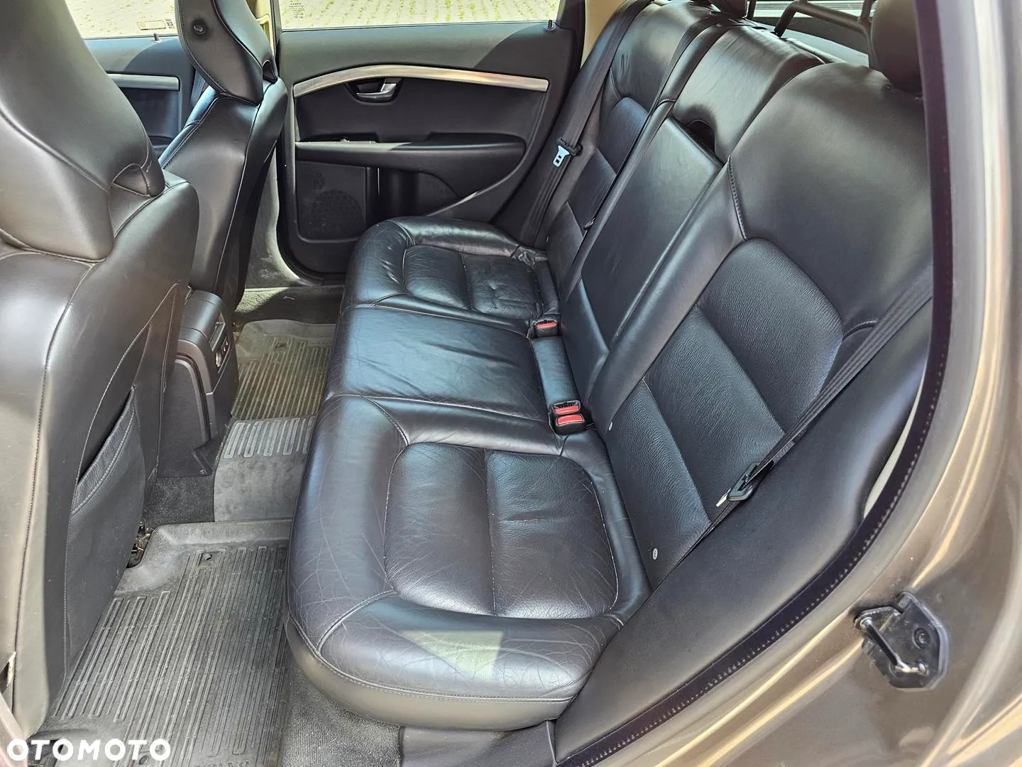 Volvo V70 2.4D Summum - 38