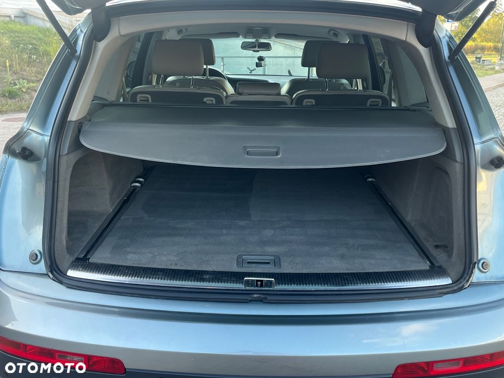 Audi Q7 - 7