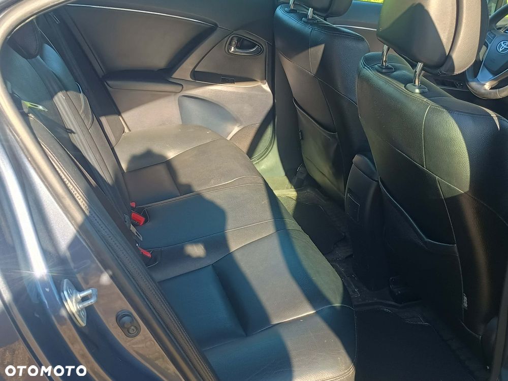Toyota Avensis - 4