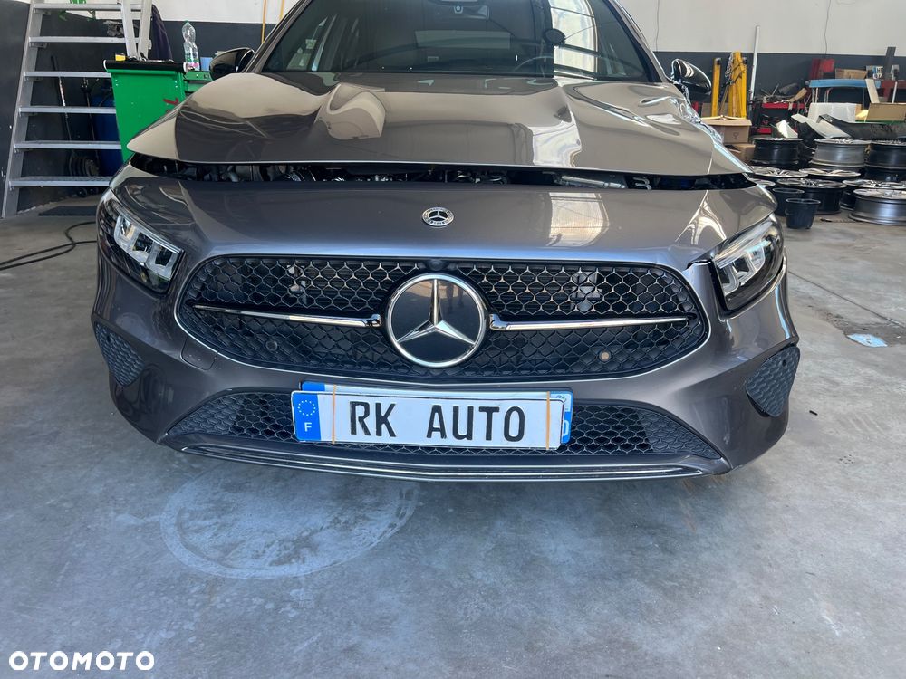 Mercedes-Benz Klasa A 200 d 8G-DCT Special Edition - 2