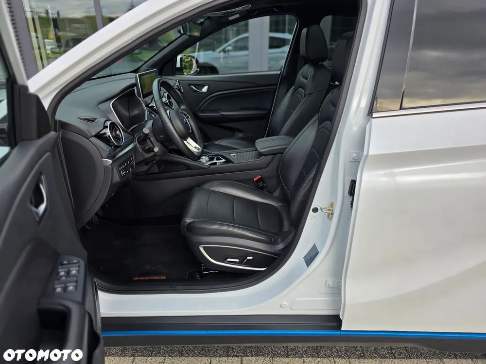 Seres 3 53kWh Luxury - 13