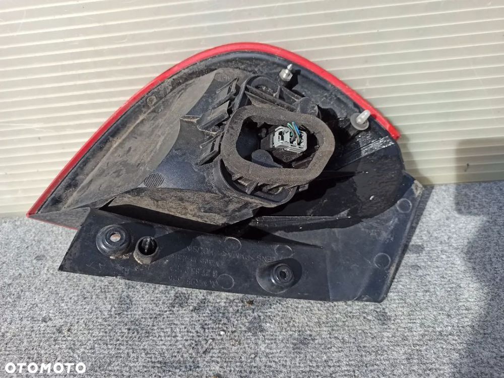 LAMPA TYŁ TYLNA PRAWA MITSUBISHI COLT CZ VI ORYGINAŁ - 4