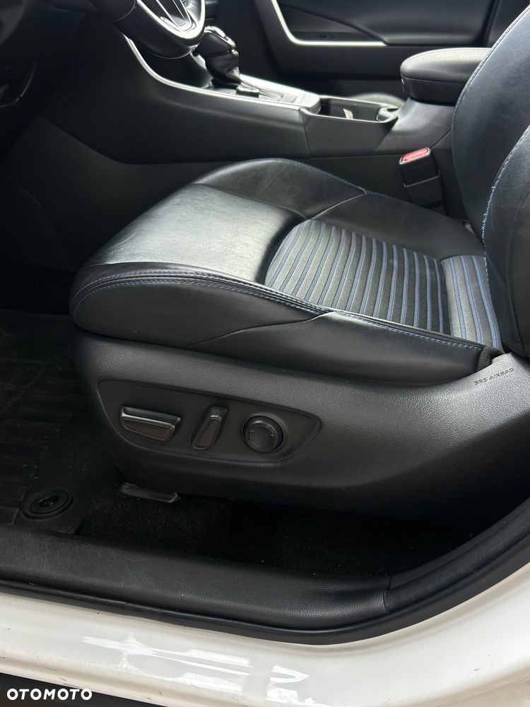 Toyota RAV4 2.5 Hybrid Selection 4x2 - 18