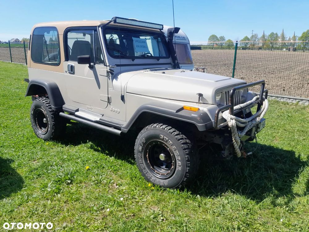 Jeep Wrangler - 3
