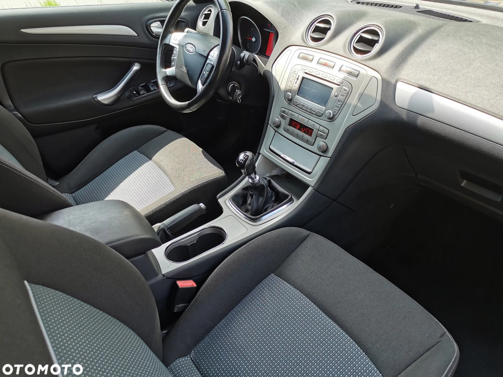 Ford Mondeo Turnier 2.0 TDCi Ambiente - 9