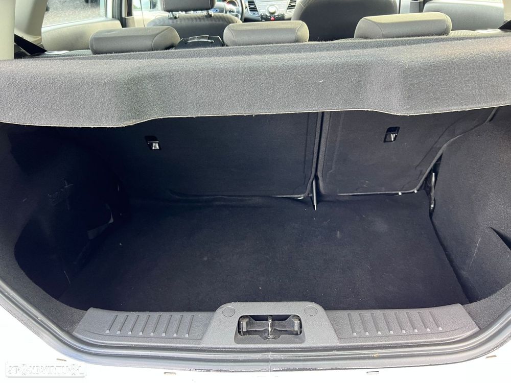 Ford Fiesta 1.5 TDCi Titanium - 15