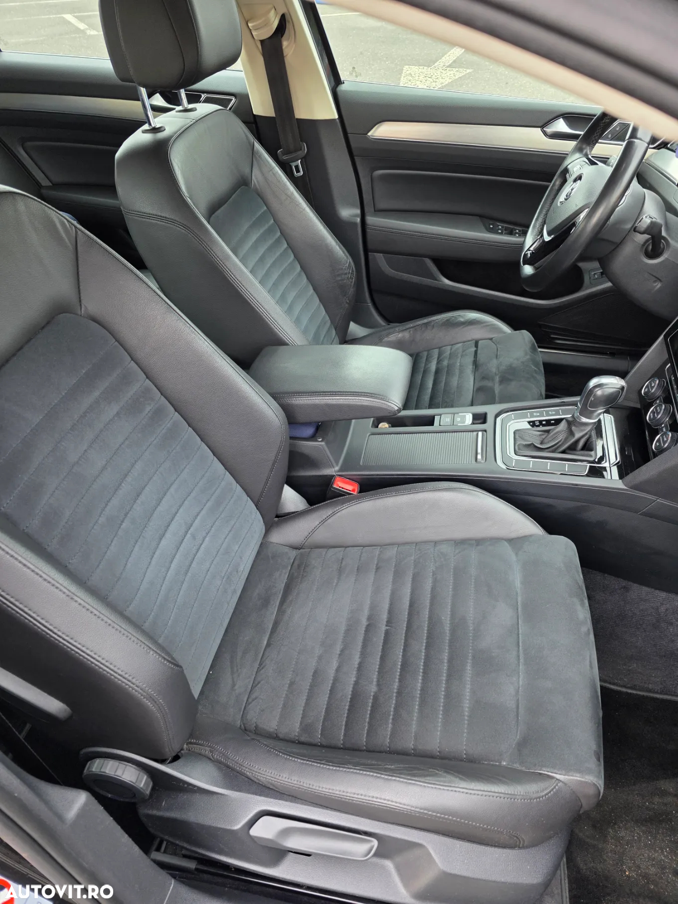 Volkswagen Passat Variant 2.0 TDI DSG Highline - 7