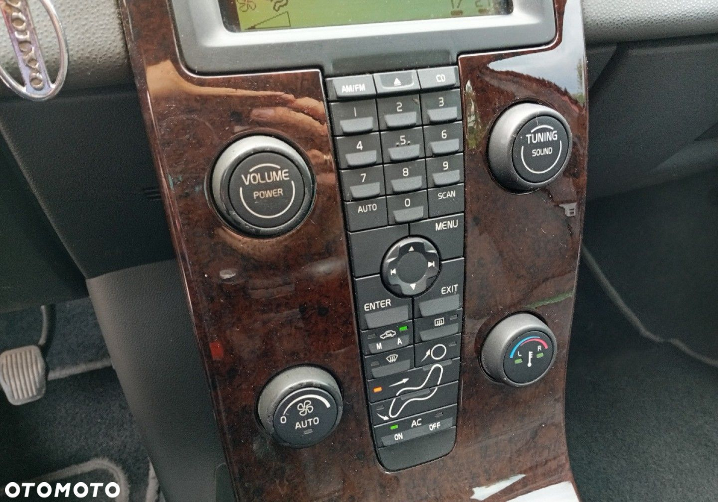 Volvo V40 - 25
