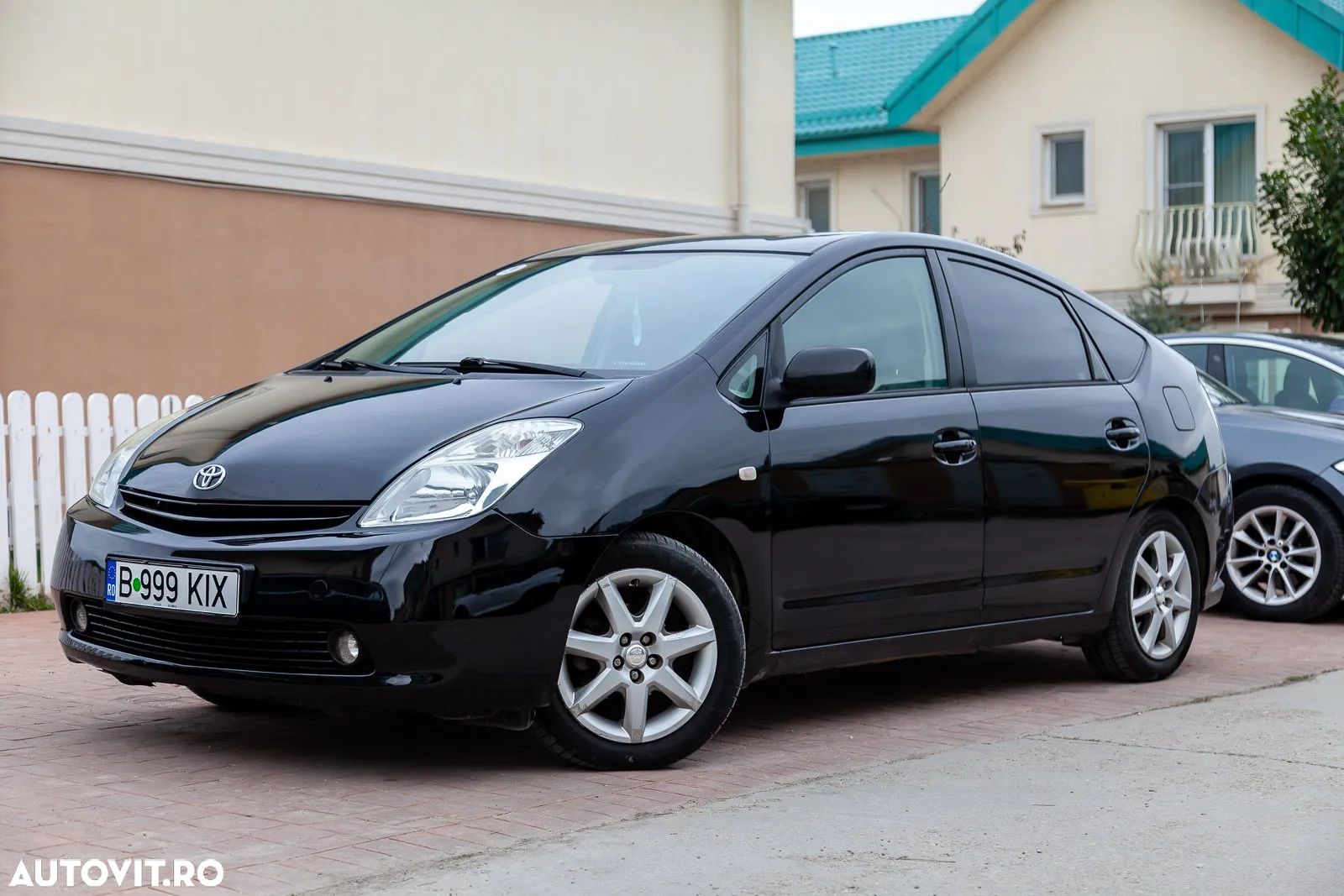 Toyota Prius - 1