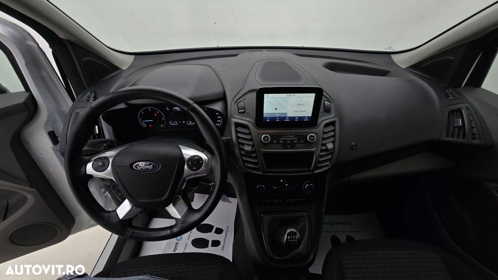 Ford Transit Connect - 14