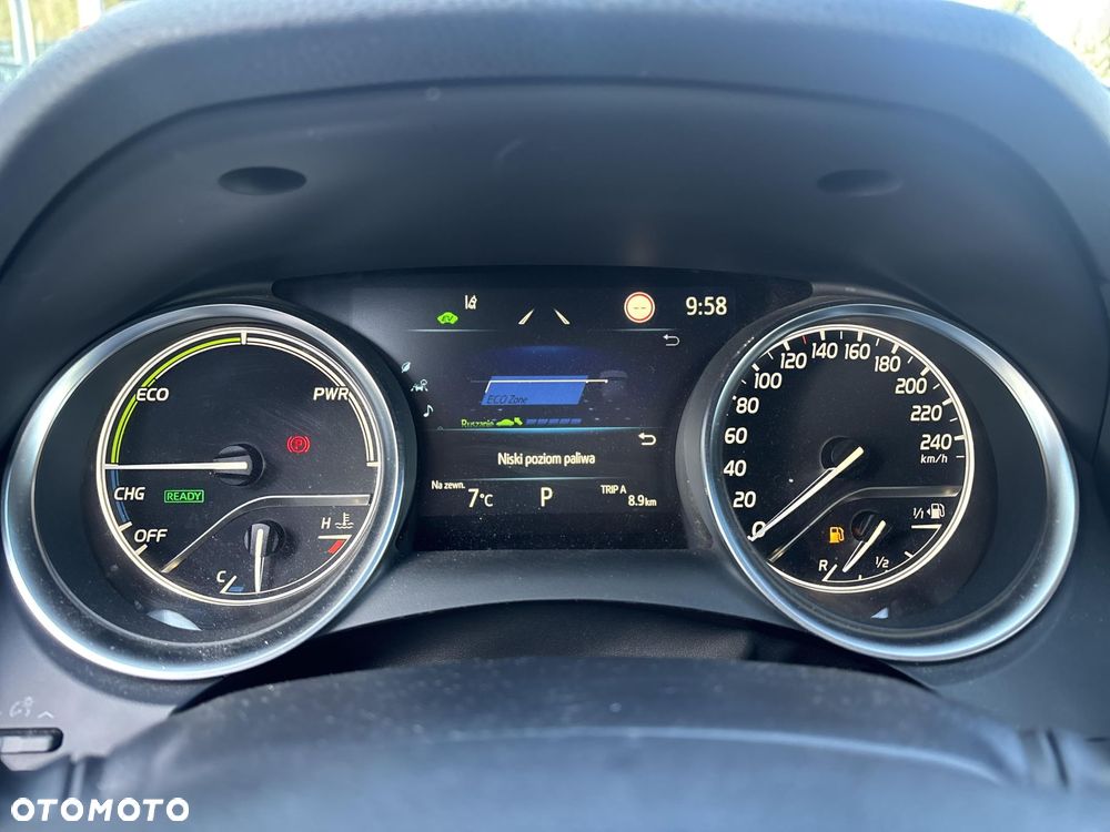 Toyota Camry 2.5 Hybrid Comfort CVT - 18