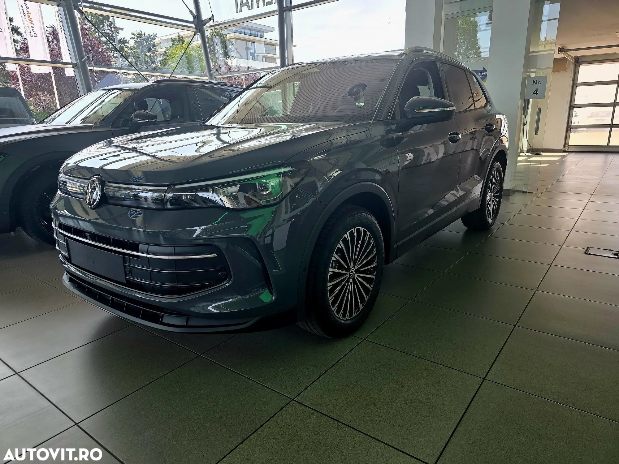 Volkswagen Tiguan 2.0 TDI DSG Life - 1
