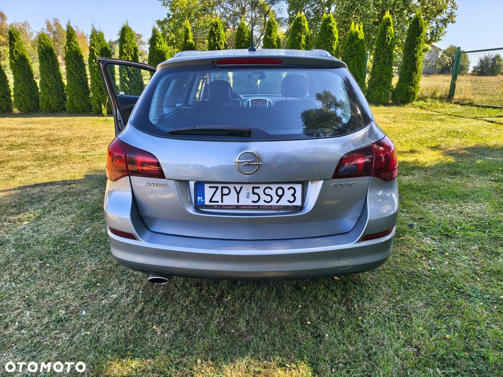 Opel Astra 1.4 T Enjoy - 4