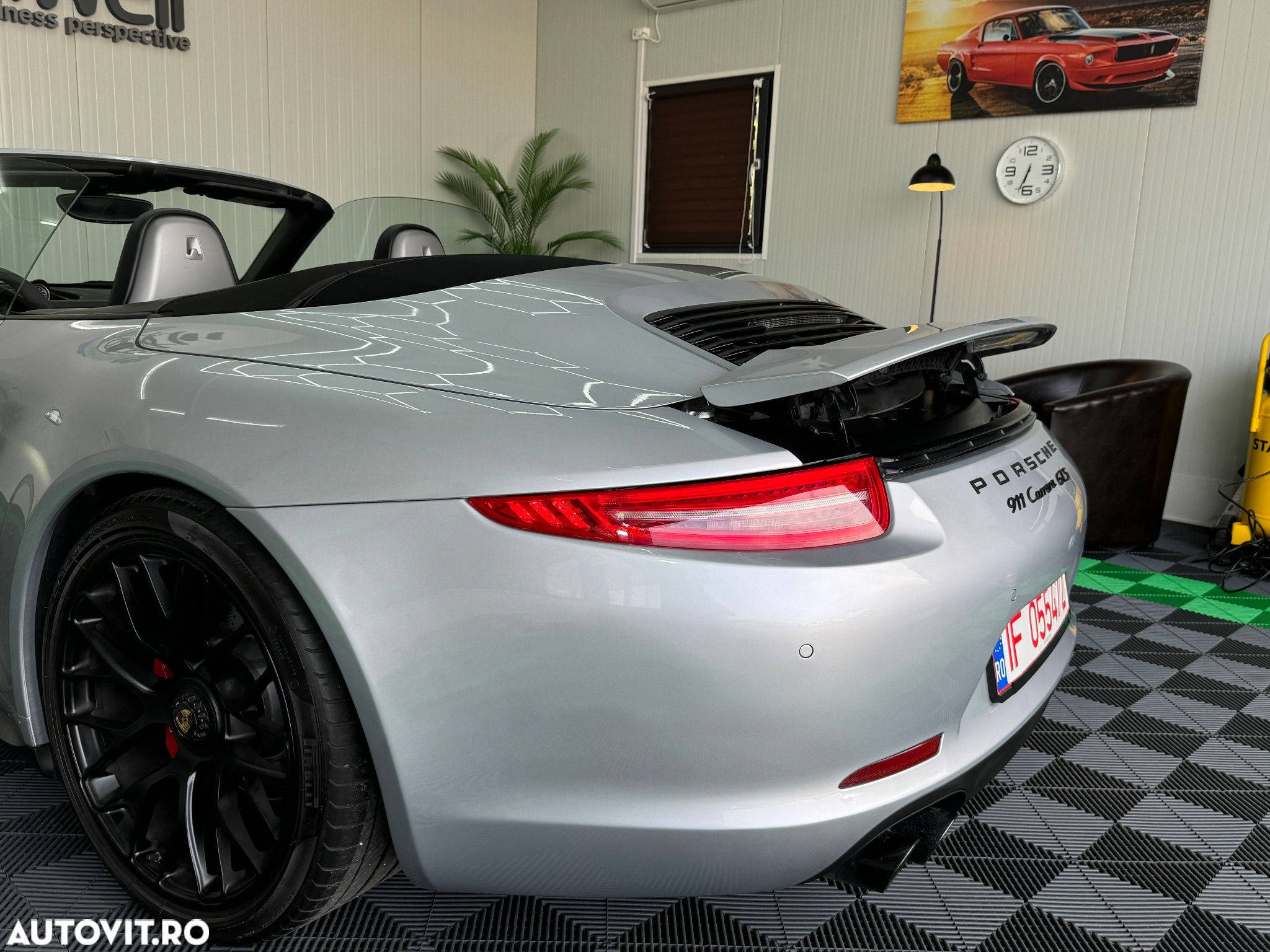 Porsche 911 Carrera GTS Cabriolet PDK - 12
