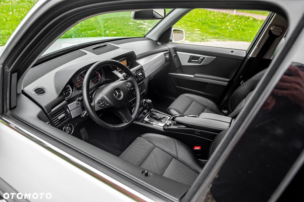 Mercedes-Benz GLK 250 CDI DPF 4Matic BlueEFFICIENCY 7G-TRONIC SPORT EDITION - 19