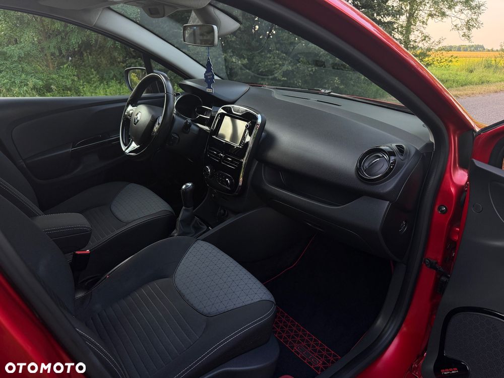 Renault Clio - 21