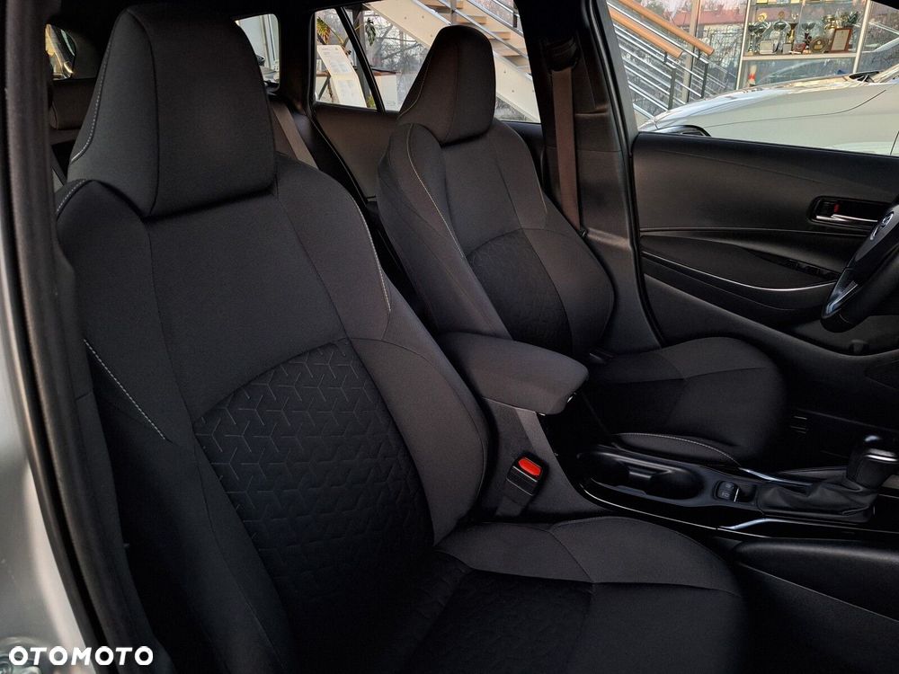 Toyota Corolla 1.8 Hybrid Comfort - 19