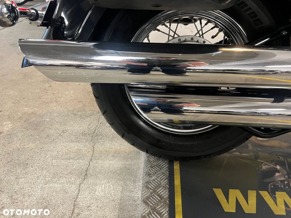 Suzuki VL 800 Volusia - 14