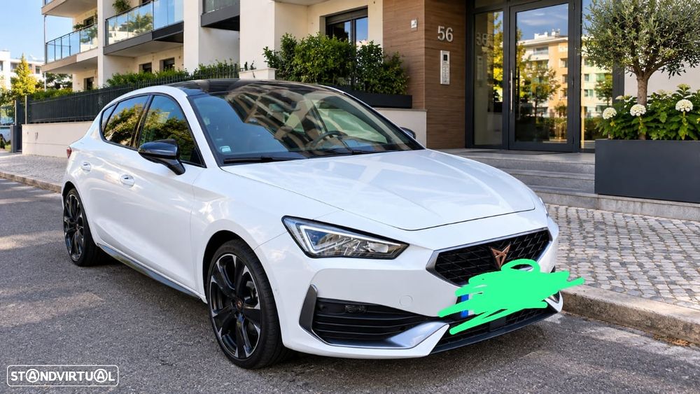 Cupra Leon 1.5 eTSI MID DSG - 2