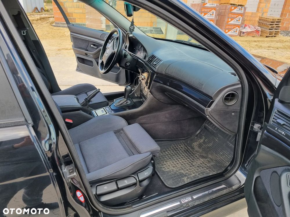 BMW Seria 5 525i - 15