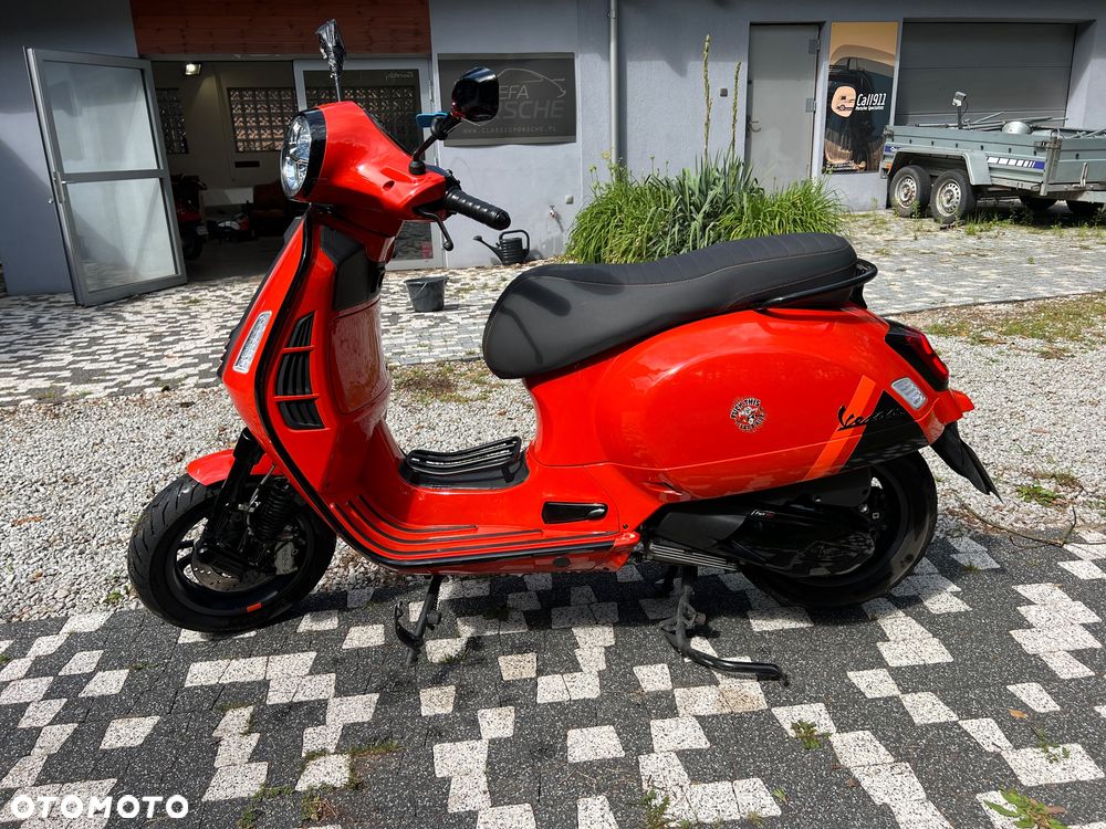 Vespa GTS - 18