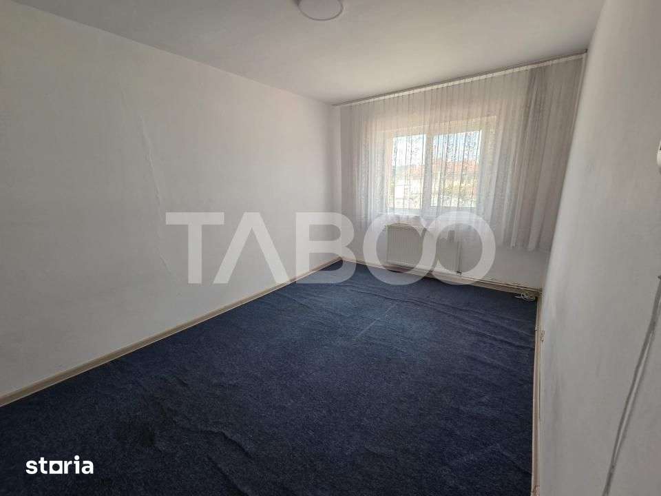 Apartament 2 camere decomandat Zona Stejarului 55 mp utili — fotografia 2